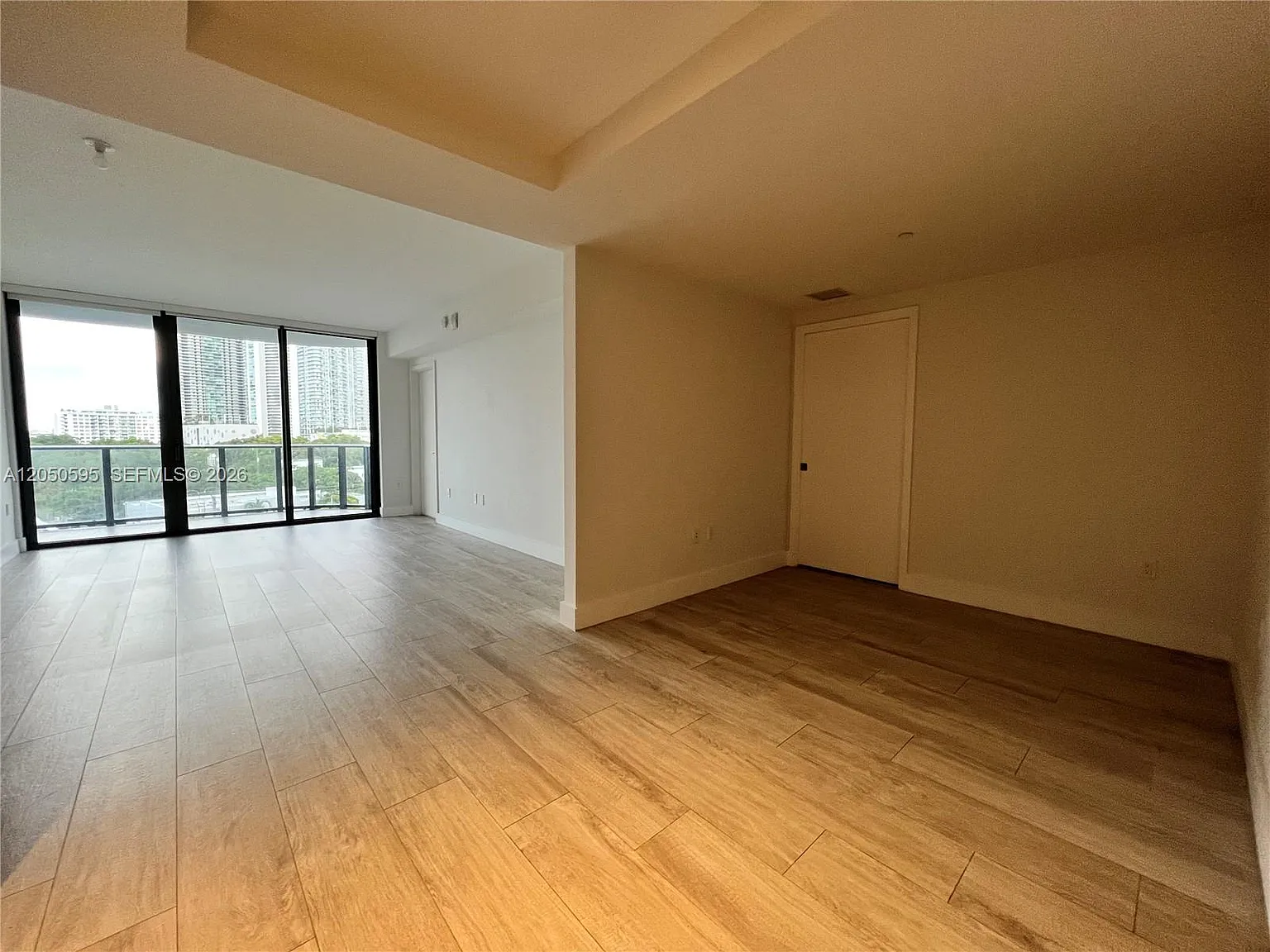 3401 Midtown Condo — Photo 4