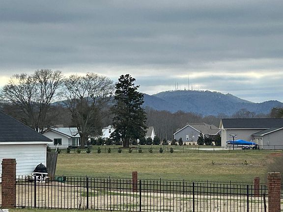 5th image of 319 Waters Rd