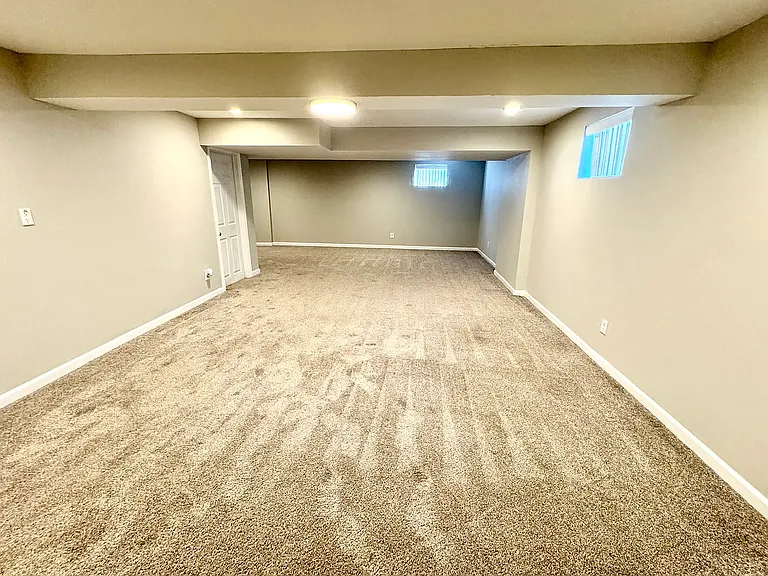 6328 Wellington Pl — Photo 3