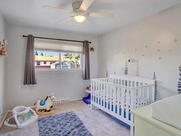 Bedroom #1 (Main Floor)