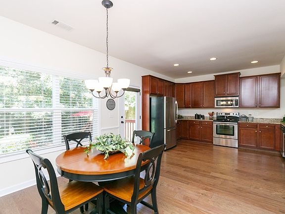 3rd image of 8329 Elmcroft Ct