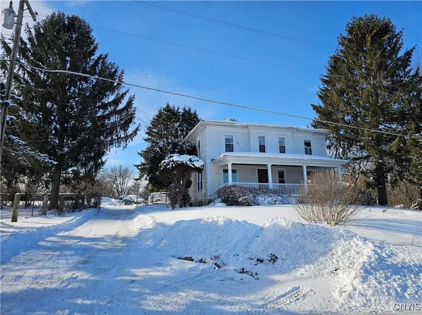 8543 Jericho Rd, Weedsport, NY 13166