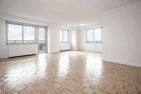 Rented by Olnick Organization | media 6