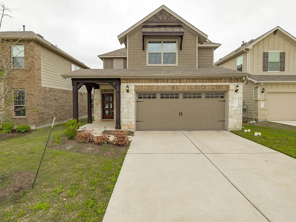 16117 Nightshade St