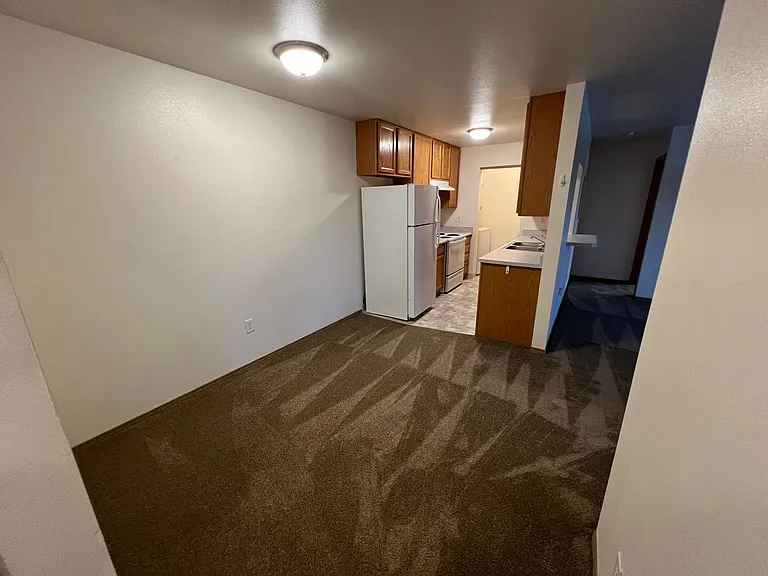 9702 Morningside Loop — Photo 8