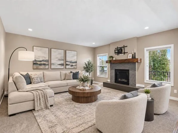 300 W Aspenmere Way, Chestermere, AB T1X 0Y2