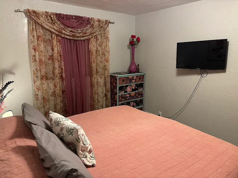 717 Alvarado Dr SE — Photo 9