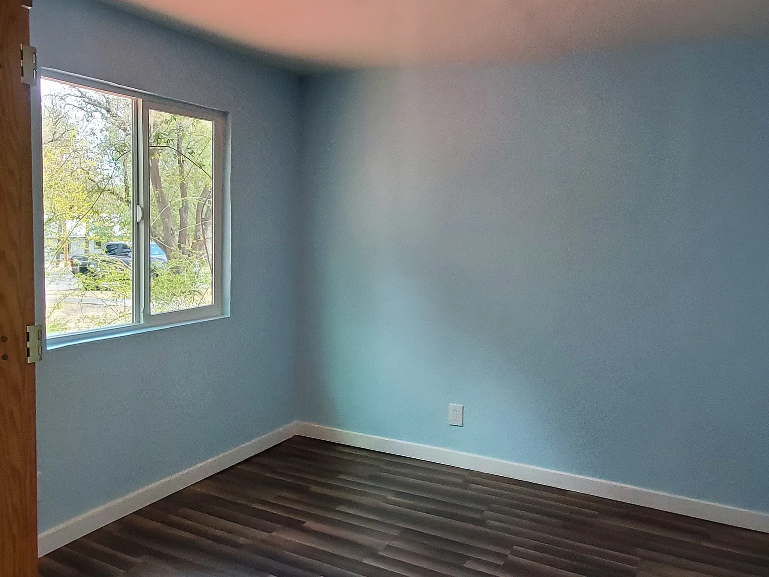 2 bed, 490 sqft, $1,250 — Photo 4