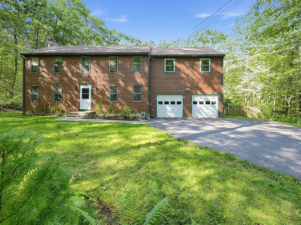 1st image of 6 Woodview Dr