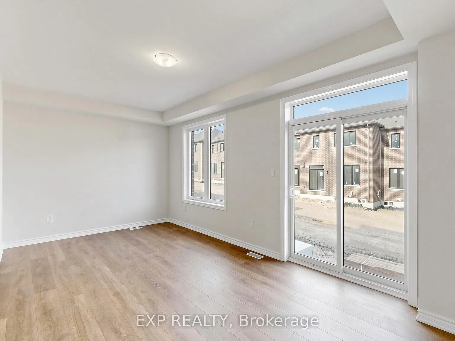 3 bed, $2,600 — Photo 3