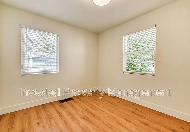 3641 N Josephine St — Photo 9