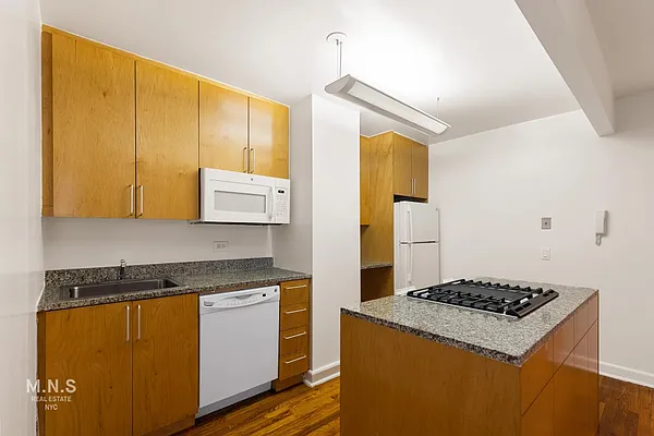 Rented by MNS | media 2