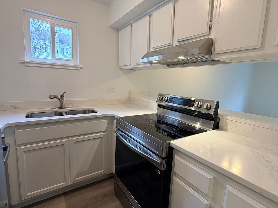 1st image of 3619 W Markham St APT 1