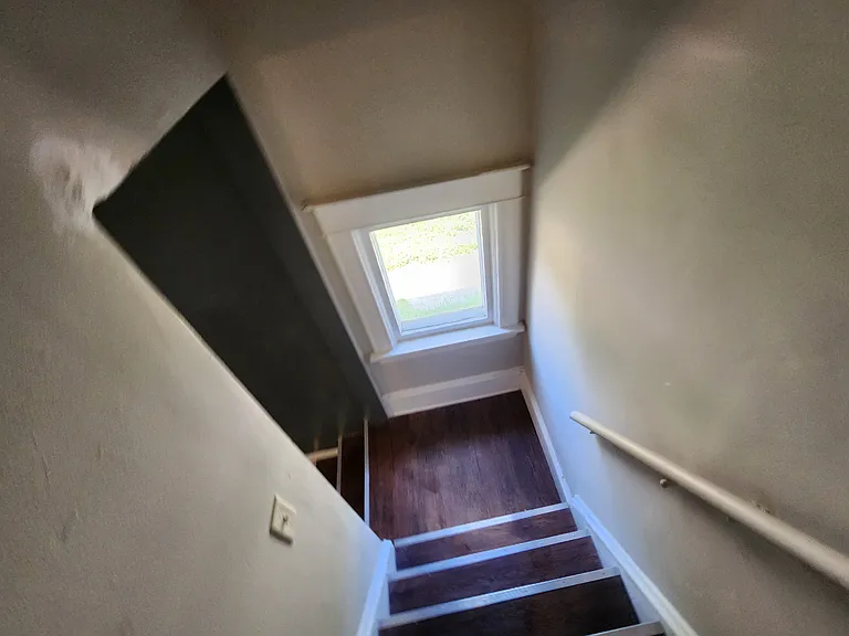 2550 Madison St NE — Photo 14