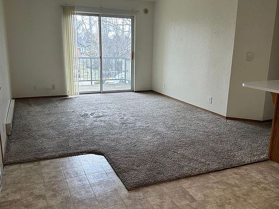 5th image of 717 11th Ave S APT 209