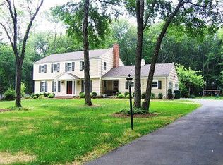 23 Dean Rd, Mendham, NJ 07945