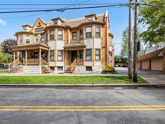 2nd image of 7512 Franklin Blvd