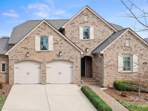 9223 Robbins Preserve Rd, Cornelius, NC 28031