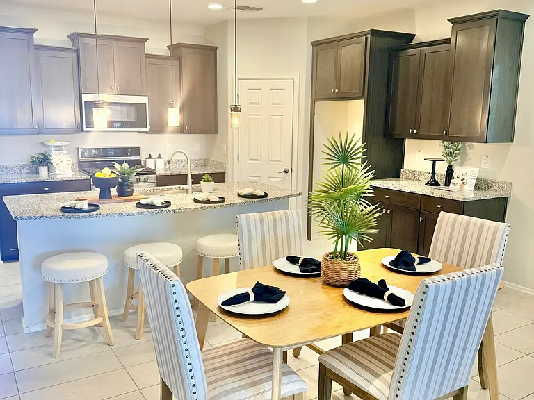 3745 N Astoria Dr — Photo 17