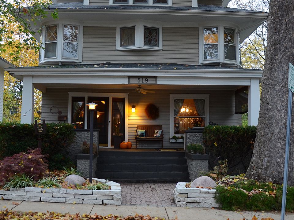 519 Lake Avenue-front street