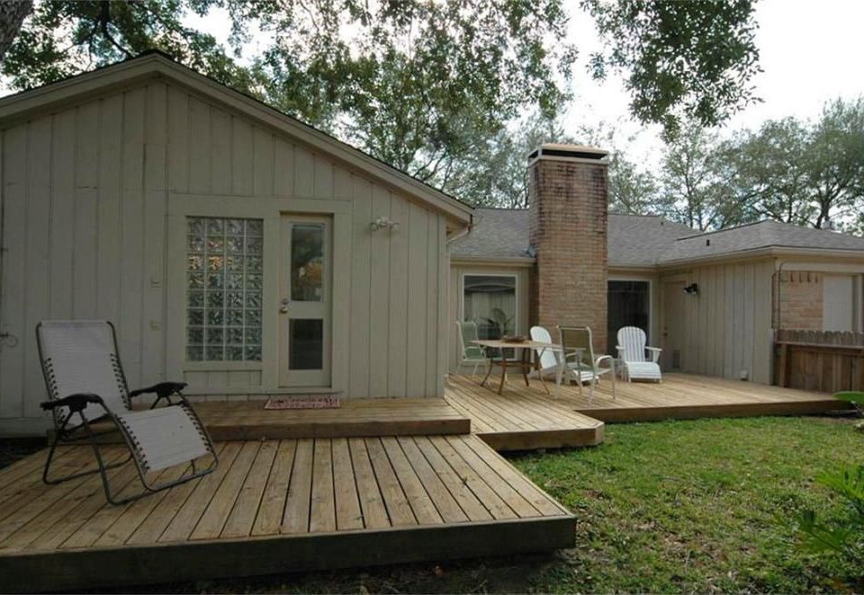 1st image of 16435 Havenpark Dr