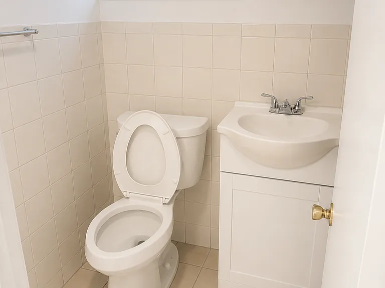 289 Rose St #2 — Photo 3