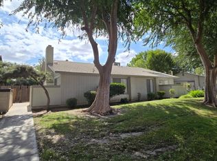 7008 N Half Moon Dr, Bakersfield, CA 93309