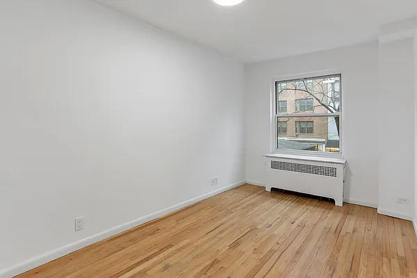 Rented by Cooper & Cooper Real Estate | media 17