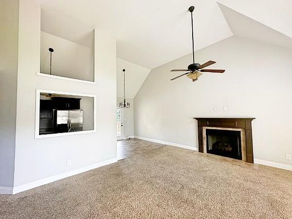 2nd image of 1315 Whitt Ln