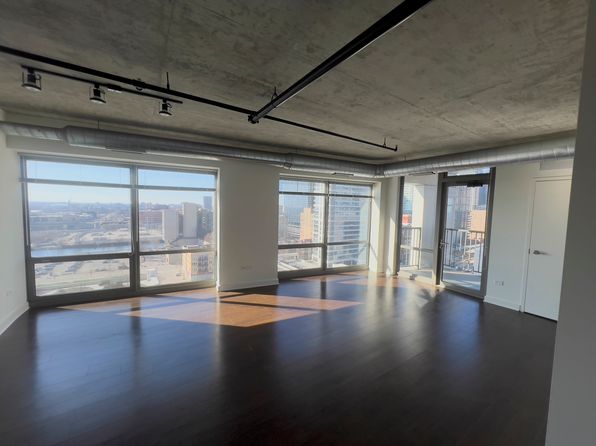 1130 S Clark St #1519