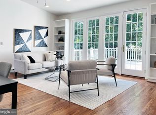 6353 Crosswoods Dr, Falls Church, VA 22044