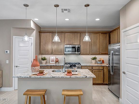 2nd image of 43232 N HINOKI Street