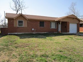 1st image of 109 S Irving Dr