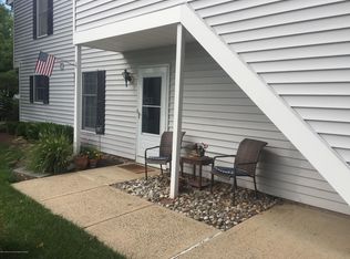 243 Nuthatch Ct, Three Bridges, NJ 08887