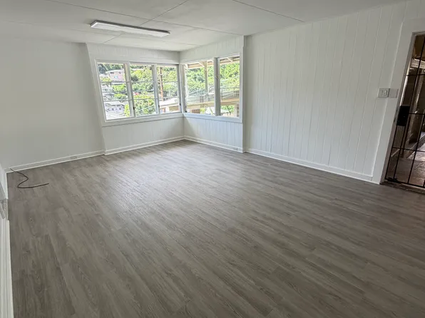 1581 Noe St #1, Honolulu, HI 96819