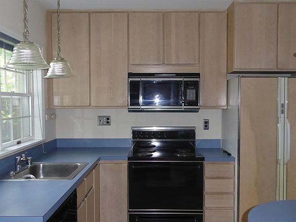 5th image of 3322 Breckenridge Ct