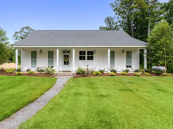 12220 Tiffany Ln, Biloxi, MS 39532
