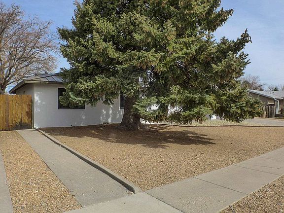 3rd image of 110 Grand Canyon Dr