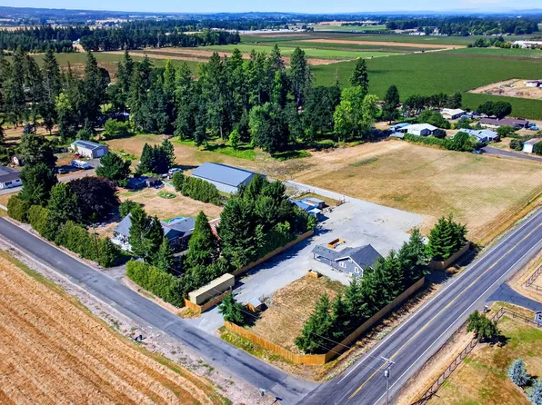 11462 S Highway 211, Molalla, OR 97038