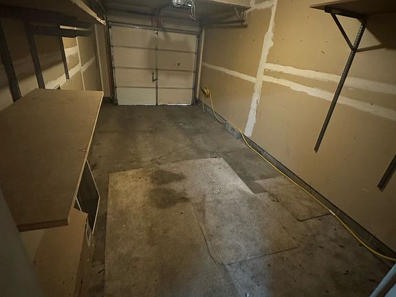 3rd image of 4275 Merrimac Ln N