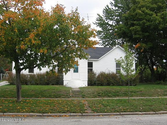 5th image of 318 N Delia St