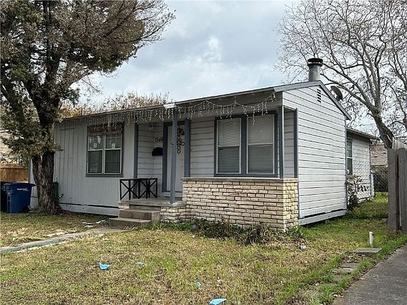 3rd image of 1544 Daytona Dr