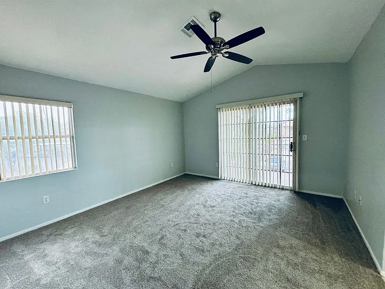 2581 Silver Shadow Dr — Photo 14