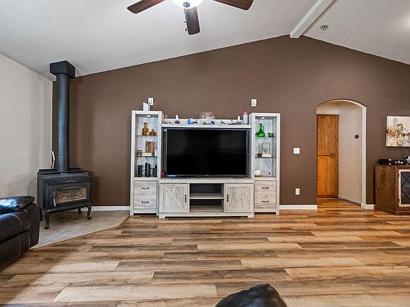 5th image of 3896 Craftsman Ave