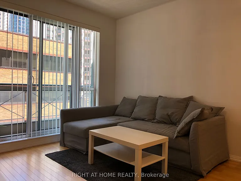 35 Hayden St #709 — Photo 9