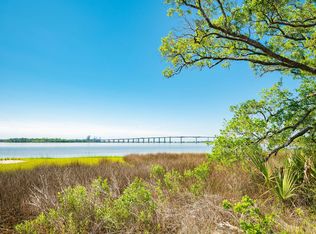 545 Old Compass Rd, Charleston, SC 29492