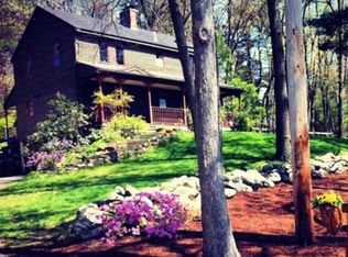 8 Adirondack Rd, Chelmsford, MA 01824