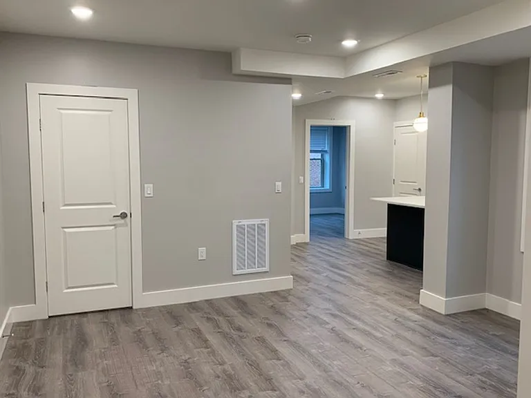 1825 Vernon St NW — Photo 2