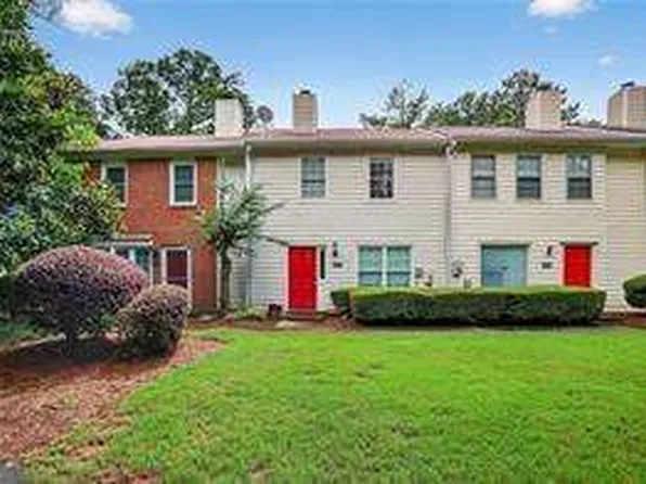 202 Chads Ford Way, Roswell, GA 30076