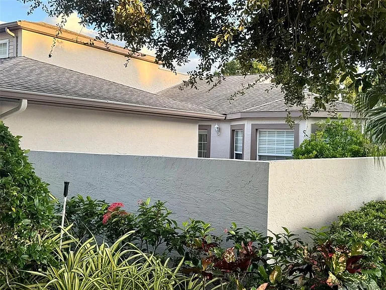 4683 Winston Ln N #30 — Photo 4